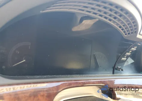 2011 Mercedes-Benz S 550 from USA, damaged, VIN WDDNG7BB4BA369908